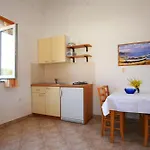 Oliva بيروغ