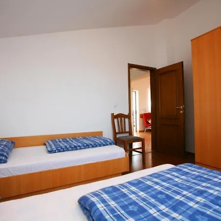 Oliva Apartment *