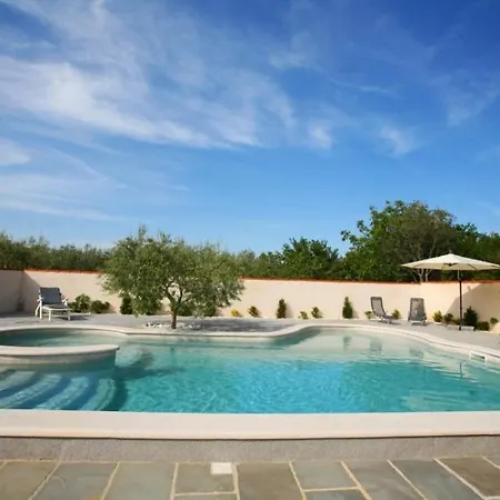 Apartment Oliva